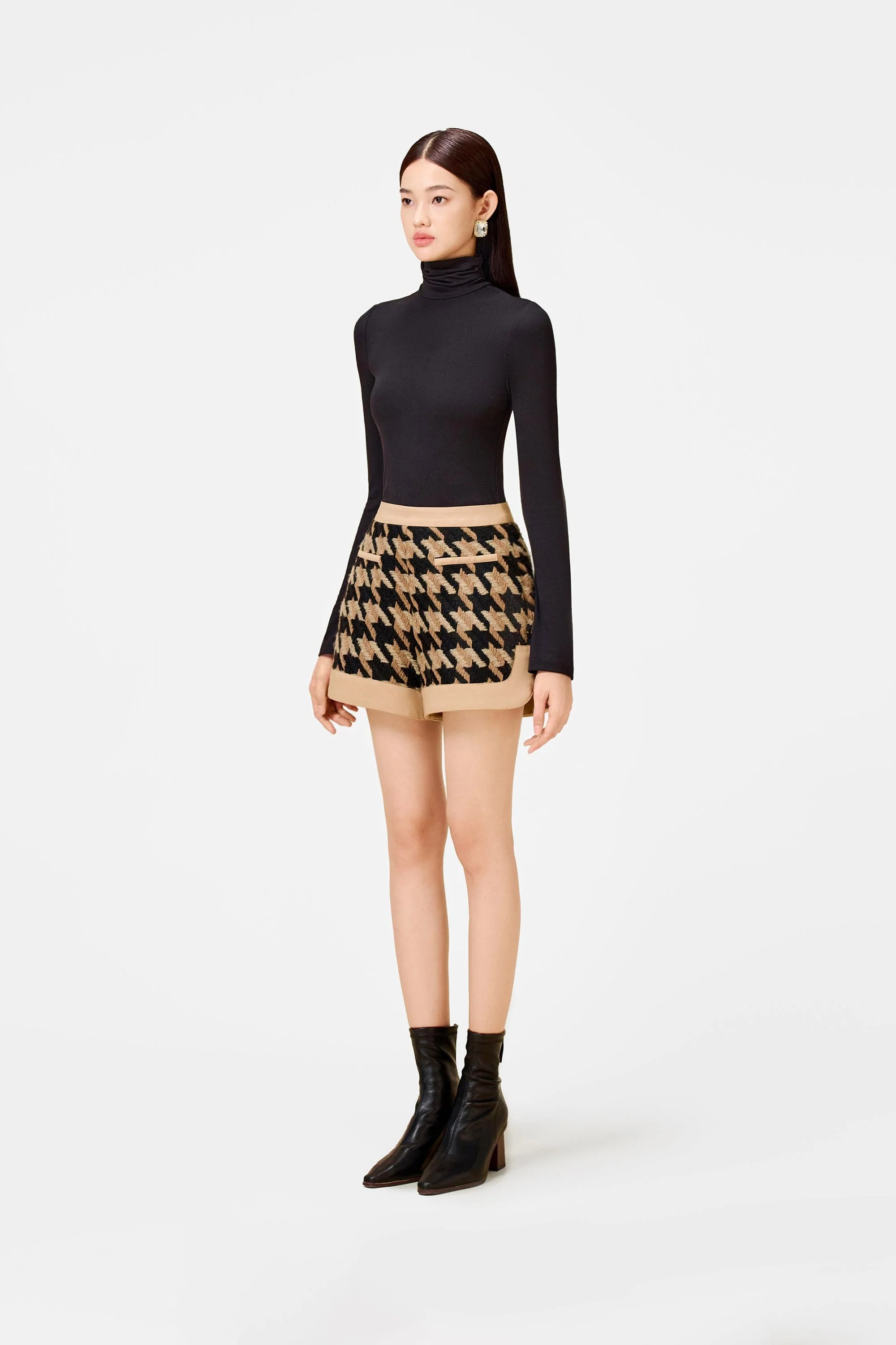 Black and Brown  Houndstooth Shorts - Image 3