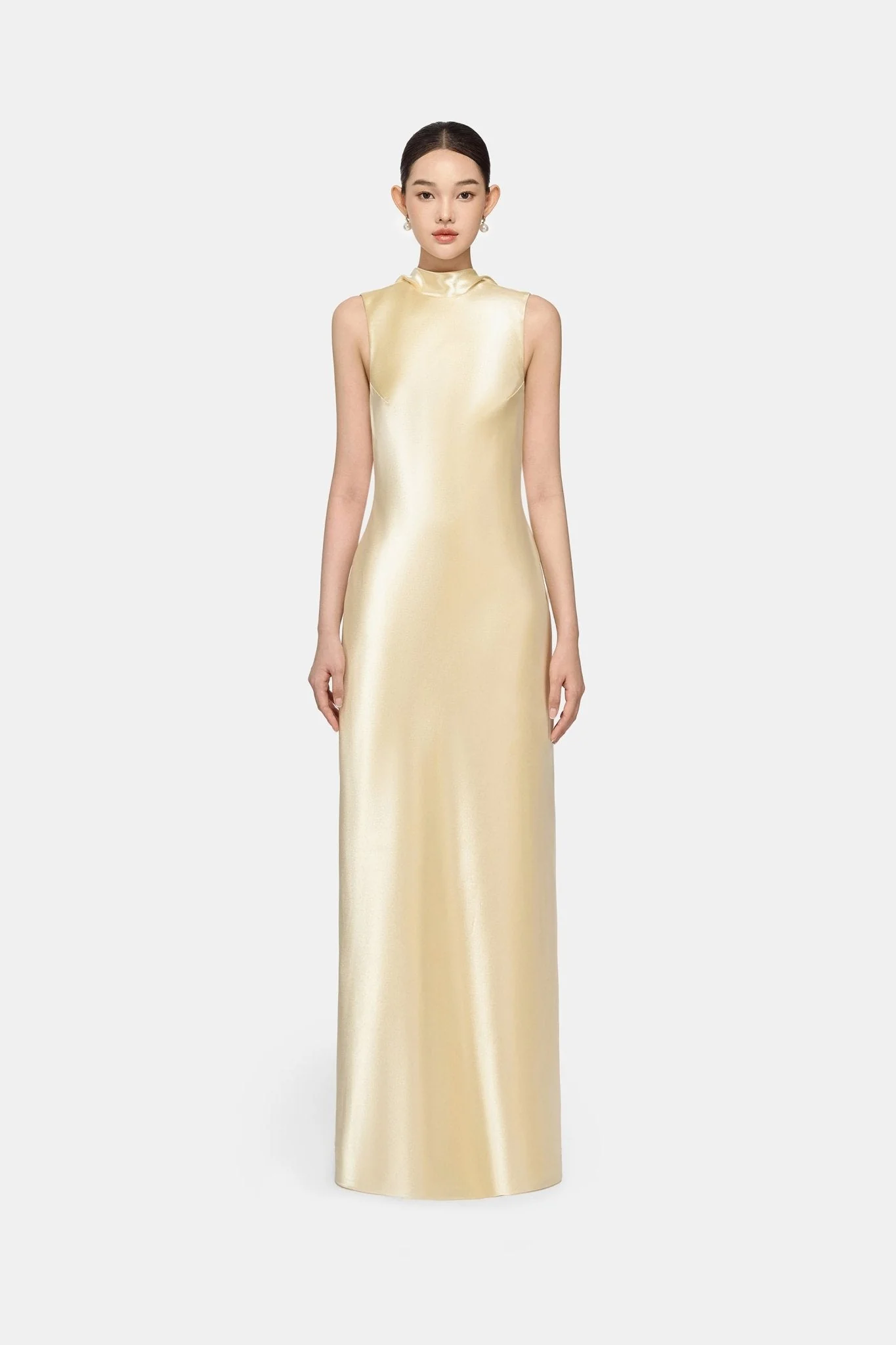 Gold Sleeveless Silk Dress - Image 4