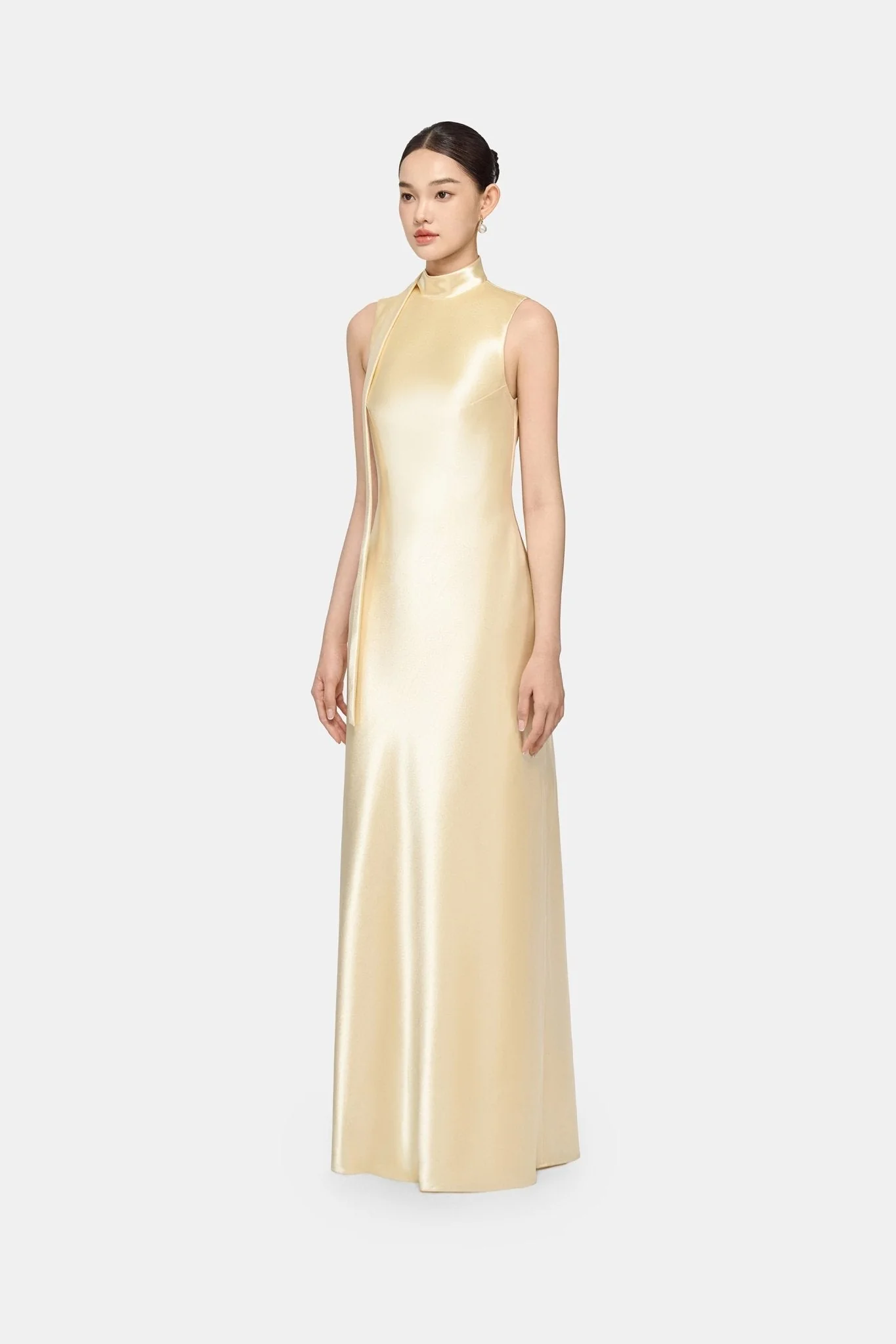 Gold Sleeveless Silk Dress - Image 5
