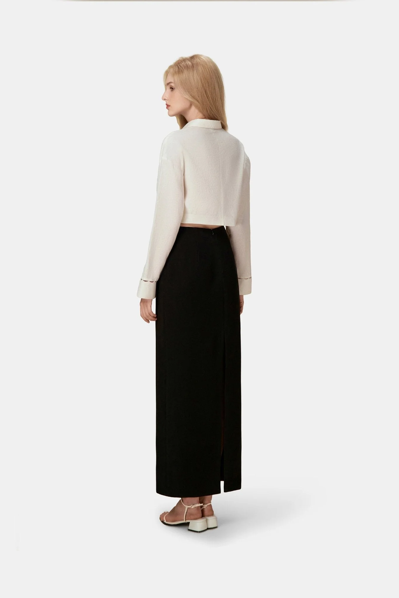 White Convallaria Black Skirt - Image 4