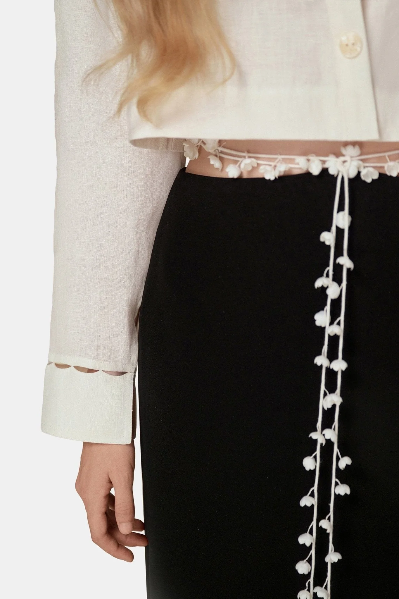White Convallaria Black Skirt - Image 6